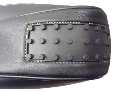 東莞市萬江廣輝手袋商行 專業(yè)供應(yīng)批發(fā)庫(kù)存電腦包（01）